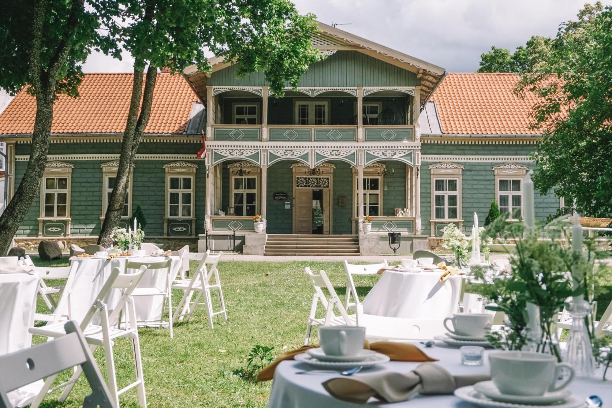 Boutique Hotel Virkas Muiza Kuldīga Buitenkant foto