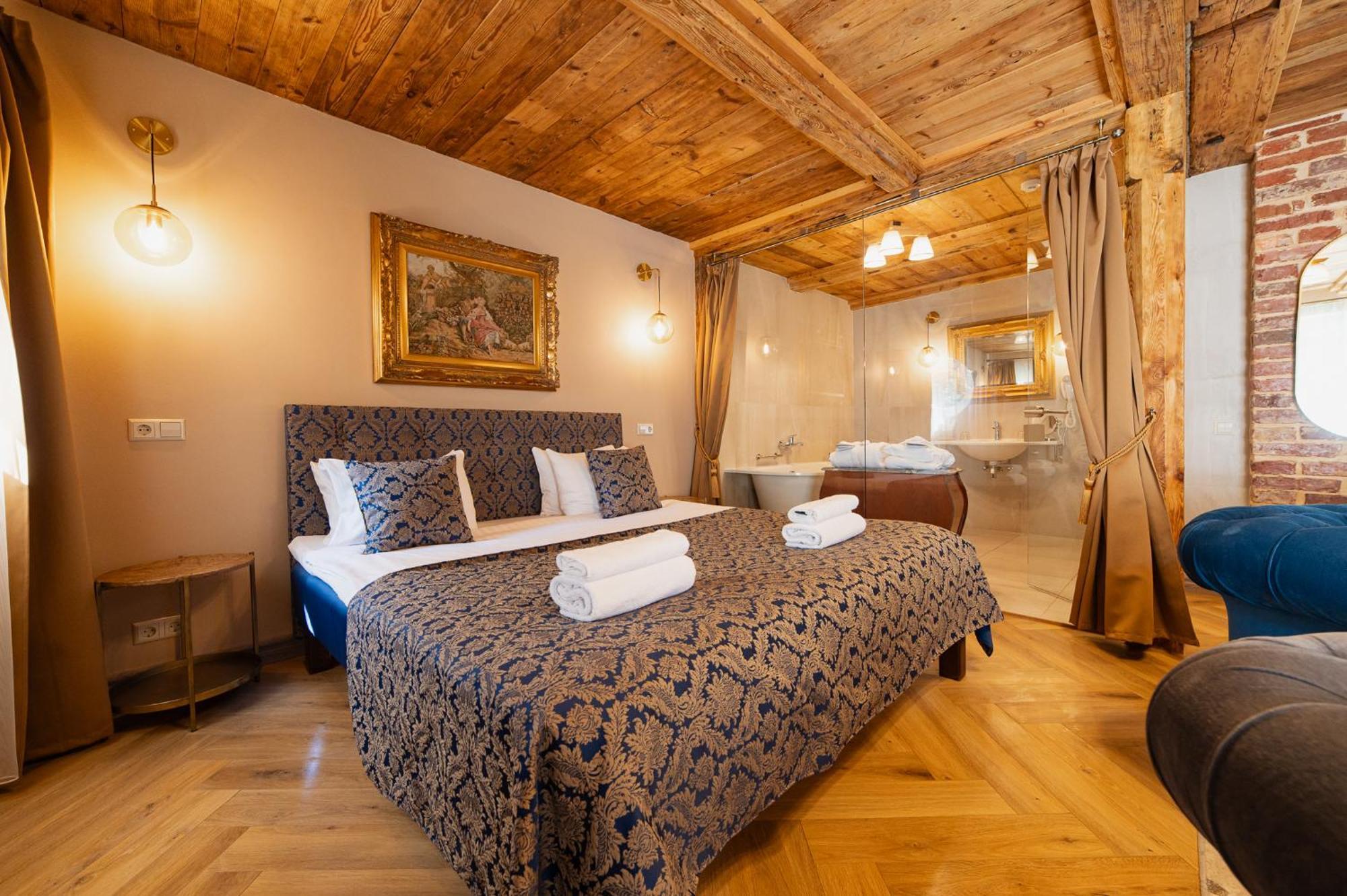 Boutique Hotel Virkas Muiza Kuldīga Buitenkant foto
