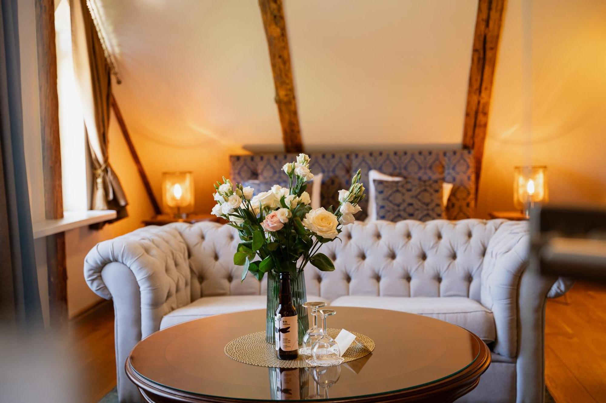 Boutique Hotel Virkas Muiza Kuldīga Buitenkant foto